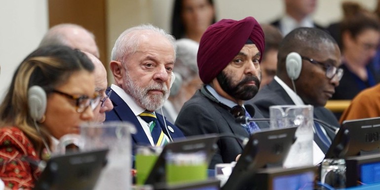 Lula Banja COP30 photo by Fernando Donasci - MMA cropped.jpeg