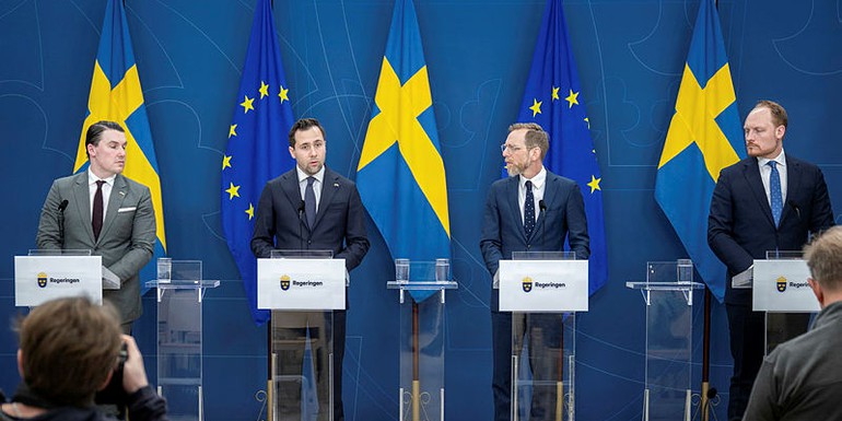 Two towers - photo by Frida Drake - Swedish MFA.jpg