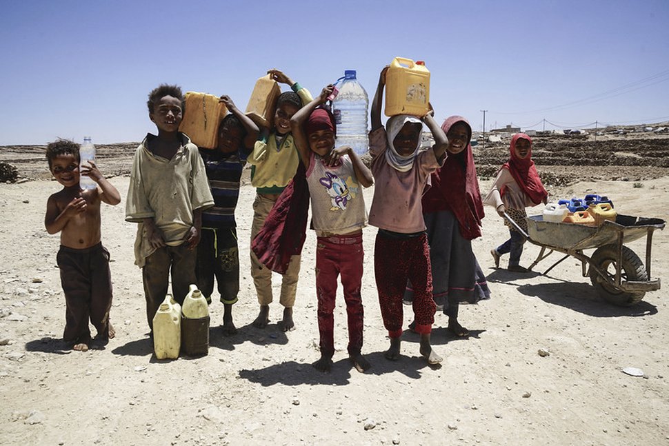 Yemen Khamir IDP Settlement Photo by Giles Clarke OCHA.jpg
