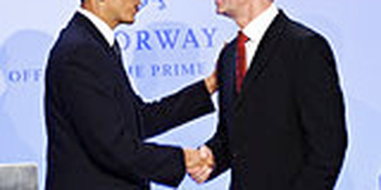 obama-and-stoltenberg-cropp.jpg