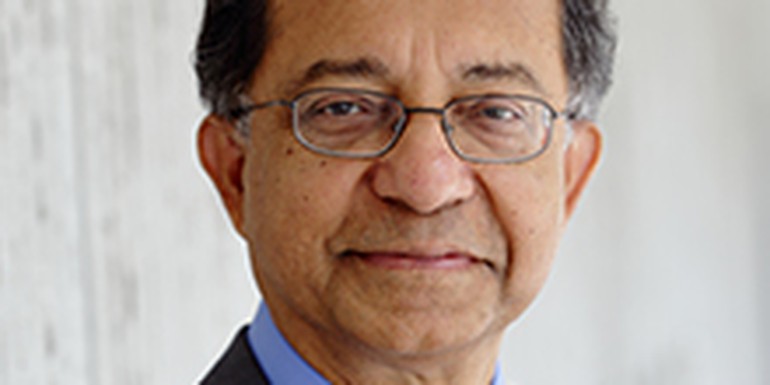 220x220_kaushik_basu2015.jpg