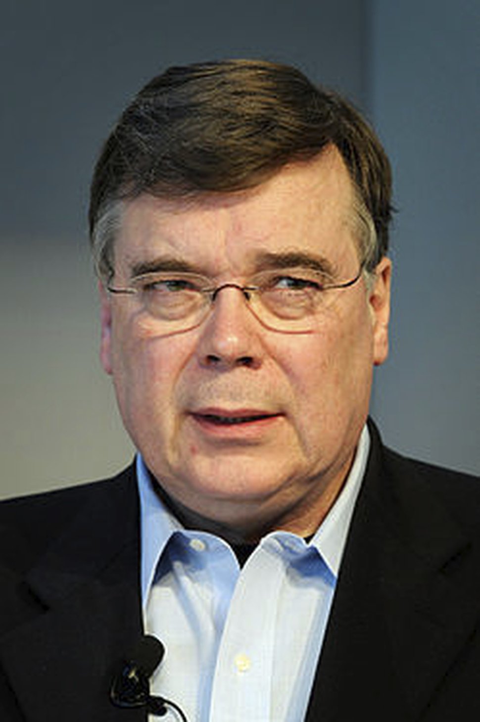 islands_stasminister_geir_h._haarde_under_presskonferens_vid_globaliseringsmotet_i_riksgransen_2008-04-09.jpg
